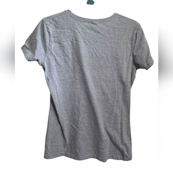 Gray Graphic "Raised On Cash And Willie" T-Shirt - Picture 2 of 3